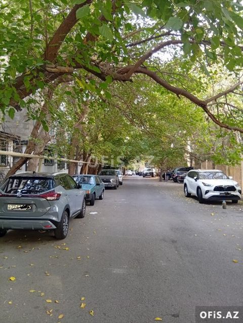 Köhnə tikili Kirayə Verilir Yasamal r., Elmlər Akademiyası m., 1 otaq, 35 m² — Bakı