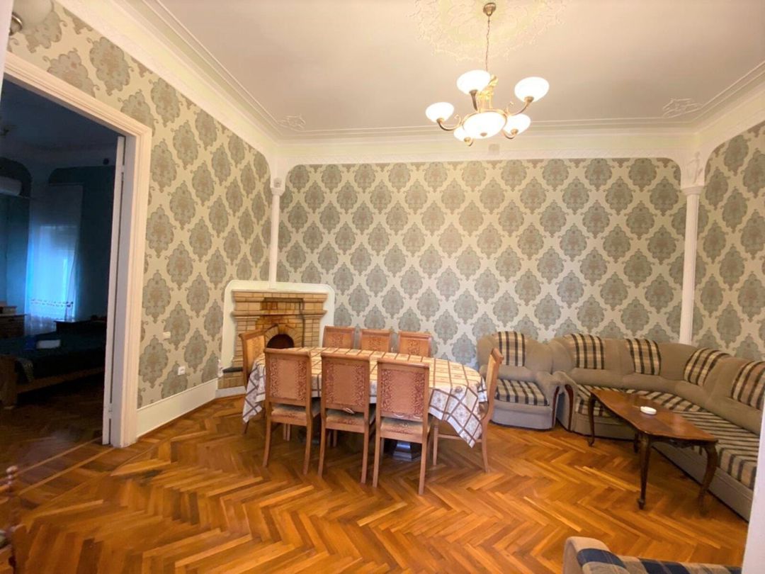 İcarəyə verilir 4 otaqlı köhnə tikili 170 m² — Mənzil, Bakı (4)