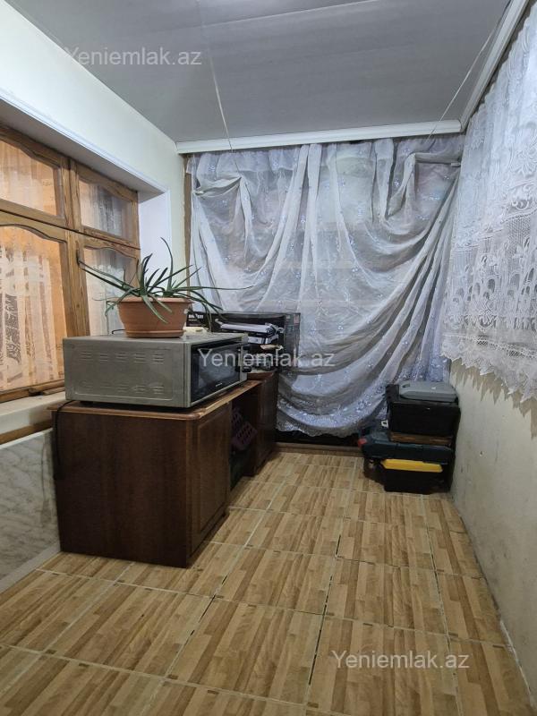 Satılır 3 otaqlı Bina evi menzil (Köhnə tikili), 73 m², 6-cı mikrorayon — Mənzil, Sumqayıt (9)