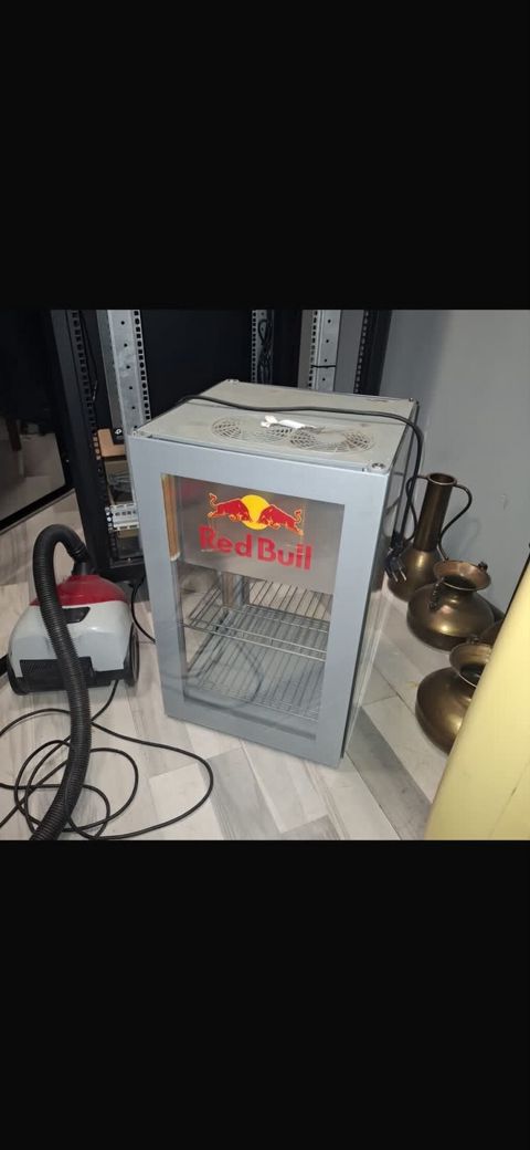Mini soyuducu 80azn Ramana kendi 8236 leli — Bakı