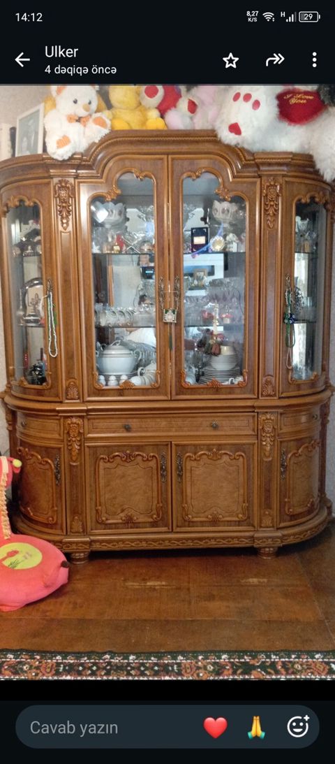 Klassik üslubda böyük bufet-vitrin - Material: təbii ağac əsaslı — 50 ₼ · Masazır · Şkaflar Klassik üslubda böyük bufet-vitrin - Material: təbii ağac əsaslı — Masazır