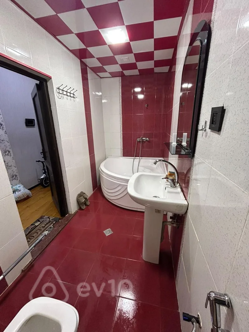 2 otaqlı mənzil, 80 m², neapol dairesi — kirayə — Mənzil, Bakı (9)