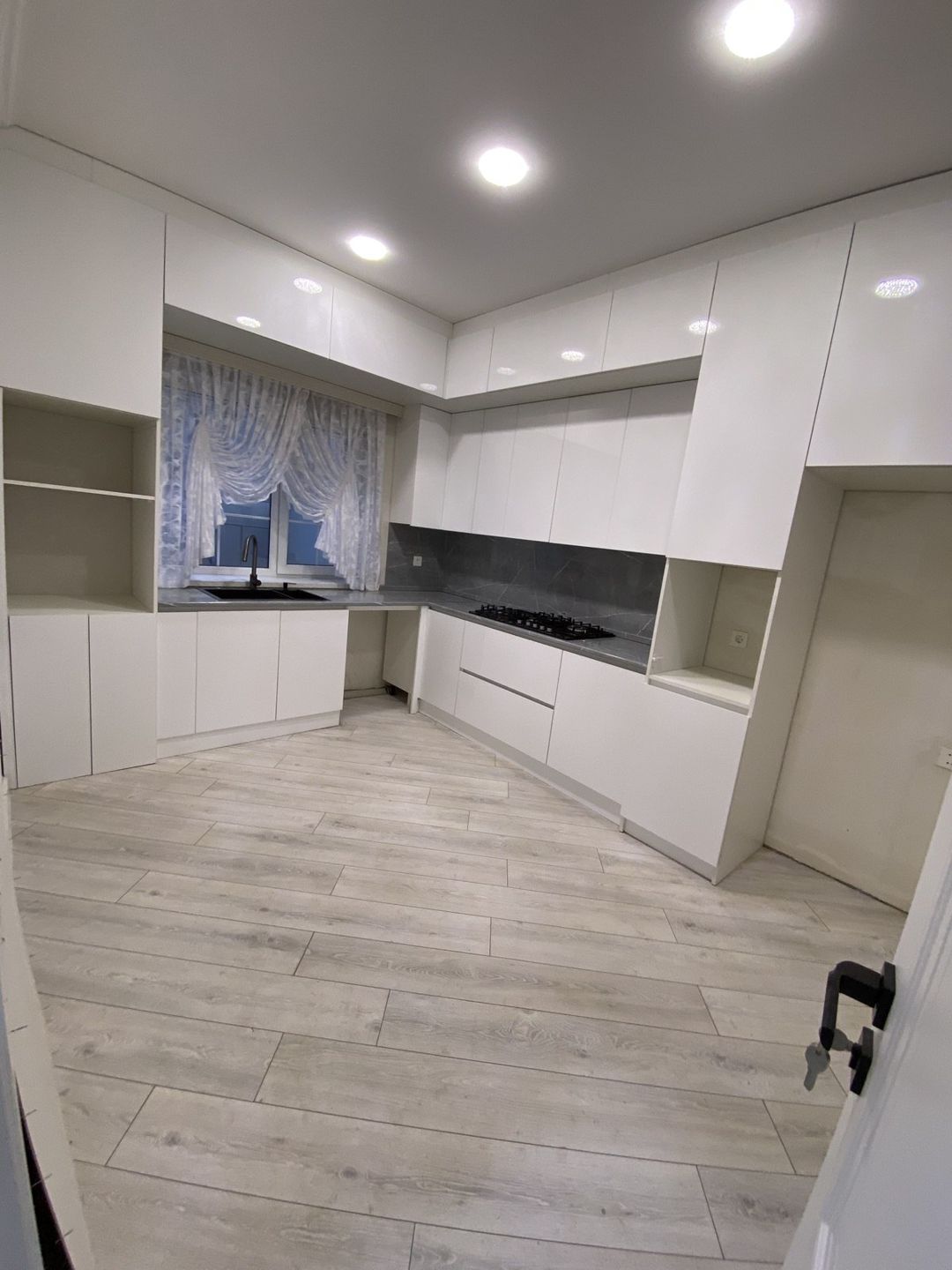 Satılır 5 otaqlı həyət evi/bağ evi 130 m² — Ev, villa, Bakı (4)