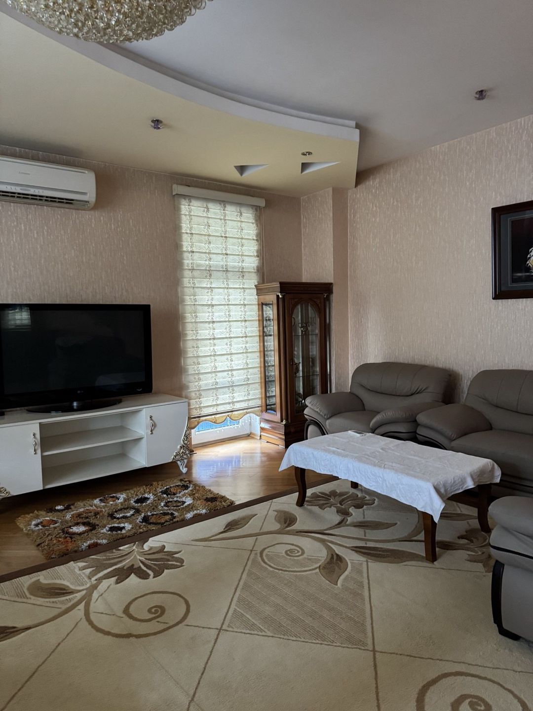 İcarəyə verilir 3 otaqlı yeni tikili 135 m² — Mənzil, Bakı (6)