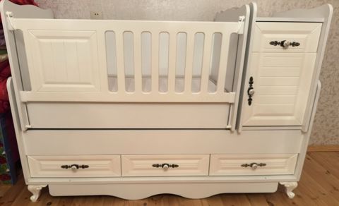 Oğlan və qız üçün, İşlənmiş, Dördbucaq, Beşik, Dəstsiz, Matras ilə, Yellənmə mexanizmi ilə — 150 ₼ · Digah · Bəşikləri Oğlan və qız üçün, İşlənmiş, Dördbucaq, Beşik, Dəstsiz, Matras ilə, Yellənmə mexanizmi ilə — Digah