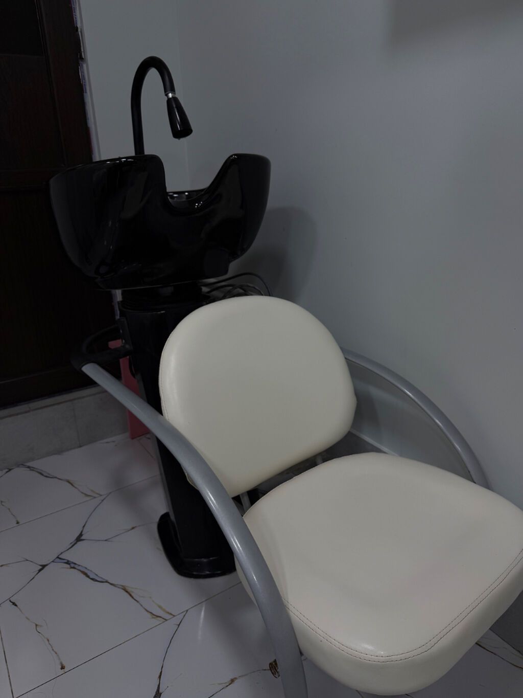 İdeal vəziyyətdədir çox az işlənib baha alınıb — Salon mebeli, Bakı (2)