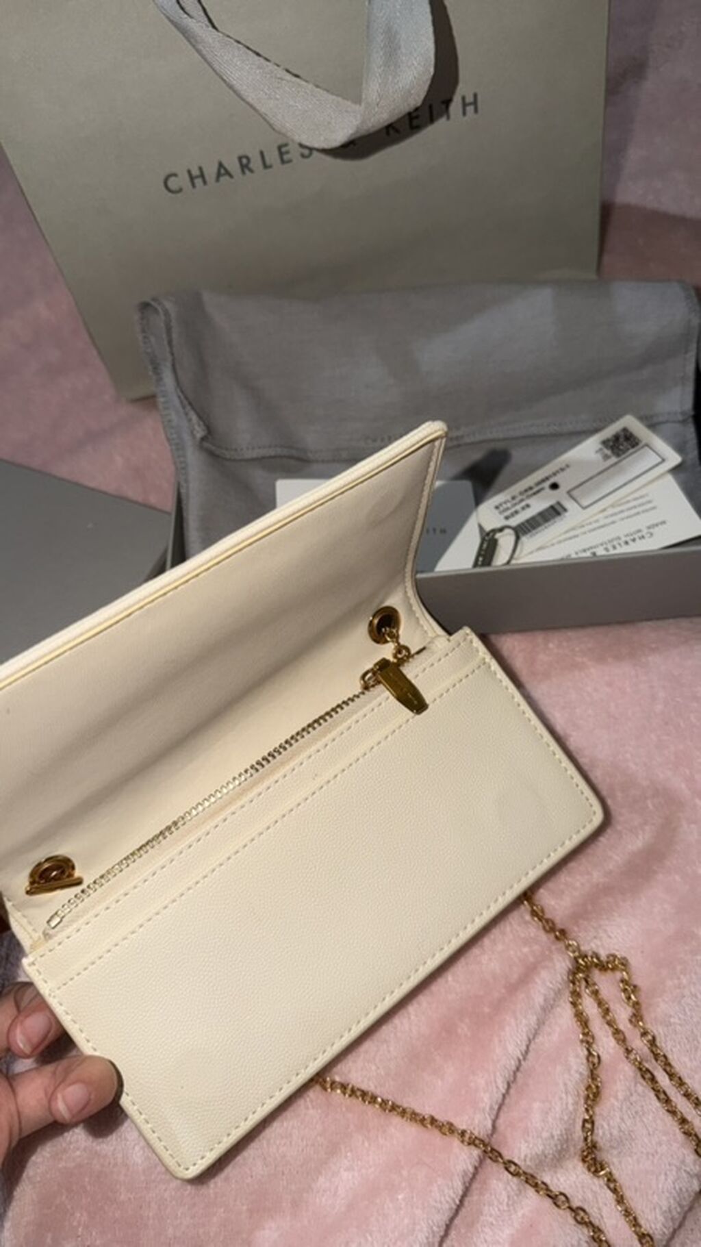 Klatç, Charles & Keith, İşlənmiş — Çantalar, çamadanlar, cüzdanlar, Digah (4)