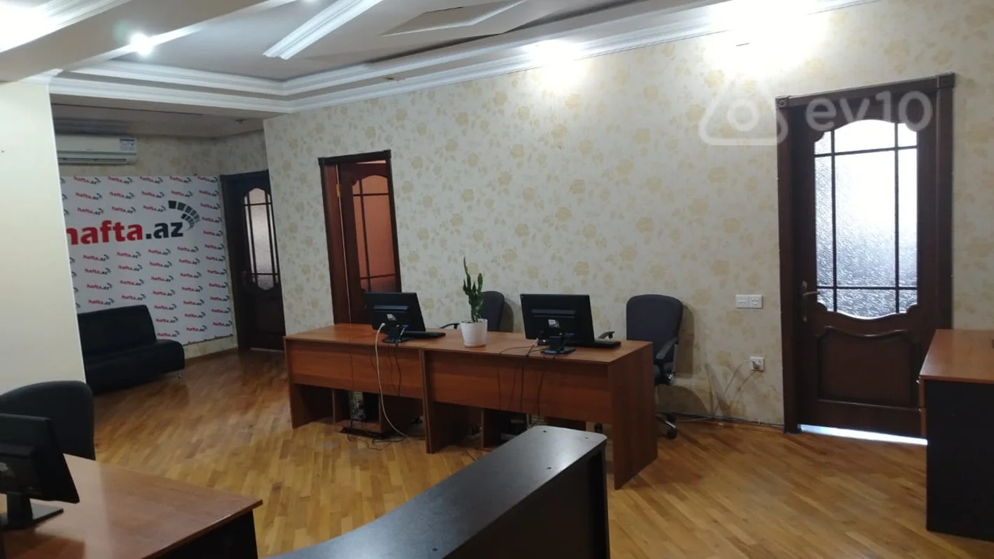 3 otaqlı mənzil, 137 m², Həsən Bəy Zərdabi küçəsi — Bakı