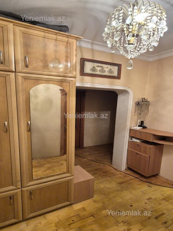 Satılır 3 otaqlı Bina evi menzil (Köhnə tikili), 73 m², 6-cı mikrorayon — Mənzil, Sumqayıt (11)