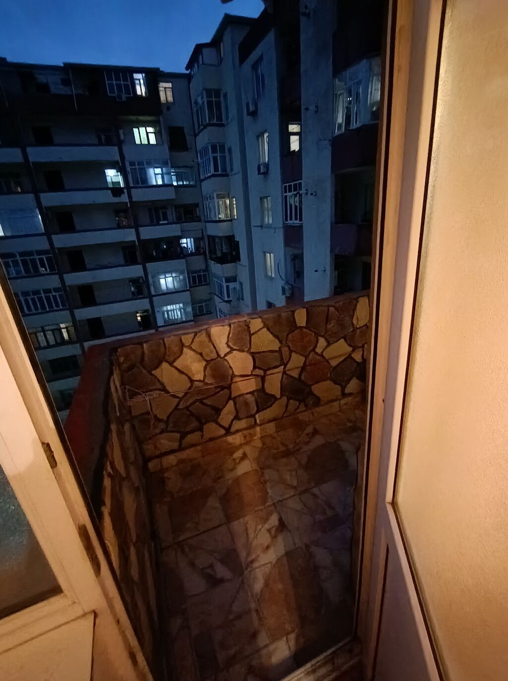 Xırdalan Tam merkezde Grandmat market olan binanın utunde Heyder — Mənzil, Xırdalan (4)