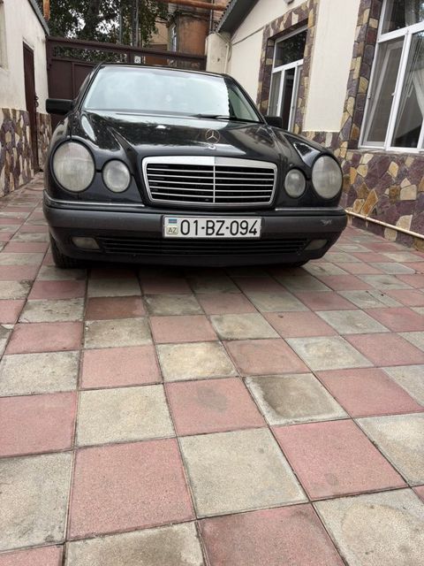 Mercedes E 220, 2.2 L, 1998 il, 526 000 km — Bakı