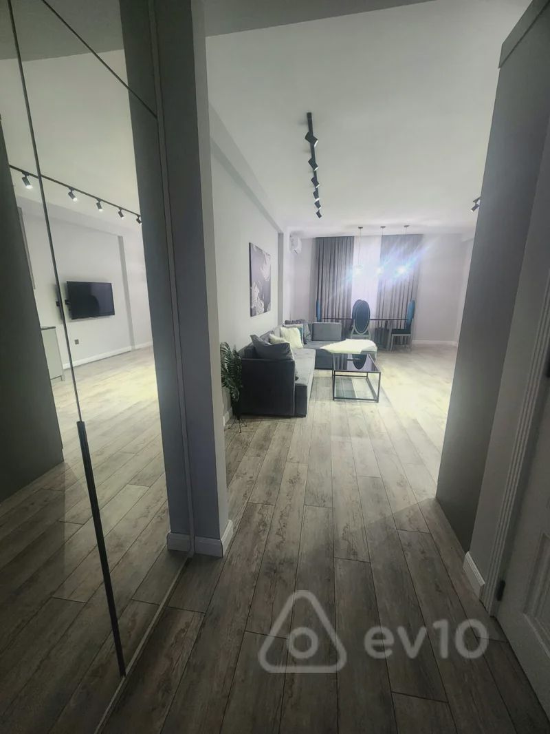 2 otaqlı mənzil, 90 m², Məhəmməd Xiyabani küçəsi — kirayə — Mənzil, Bakı (7)