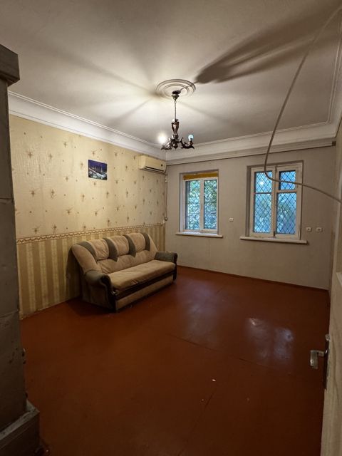 İcarəyə verilir 3 otaqlı köhnə tikili 70 m² — Bakı