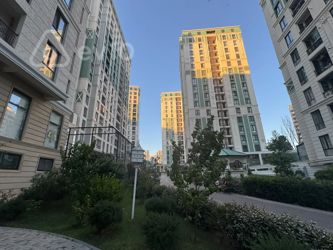 4 otaqlı mənzil, 219 m², Balaemi dadaşov küçəsi — Bakı