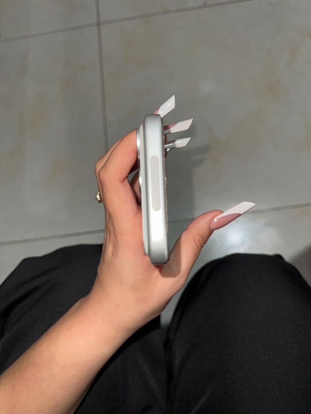 IPhone 17 Pro Max, Ağ, Simsiz şarj — Apple iPhone, Masazır (5)