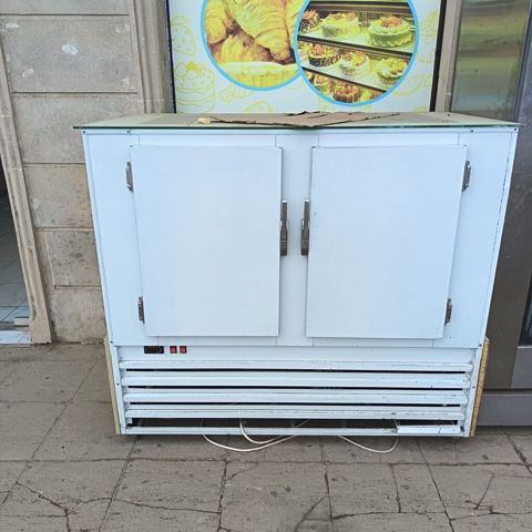 Peşəkar mətbəx üçün ikikapılı Kabab soyuducu 1500Manata alınıb — Bakı