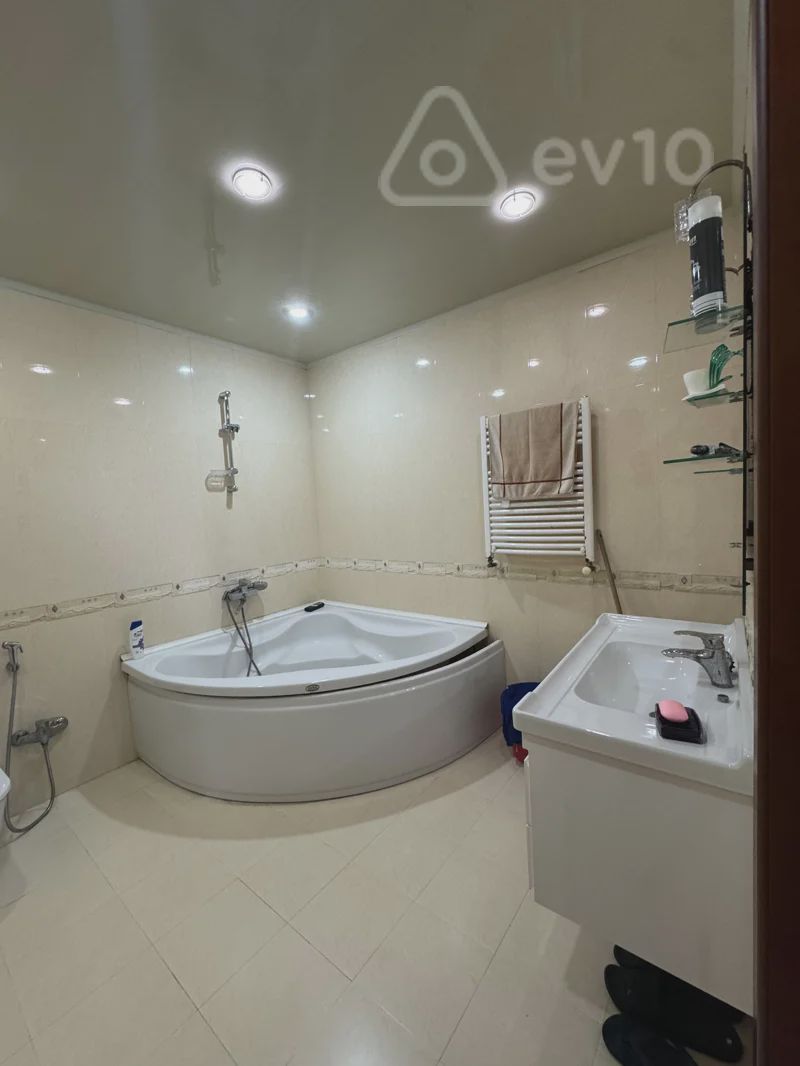3 otaqlı mənzil, 140 m², Mətbuat prospekti — Mənzil, Bakı (8)