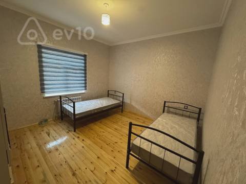 2 otaqlı həyət evi, 45 m², yeni yasamal 38 nomreli mekteb — kirayə — 500 ₼ · Bakı · Ev, villa 2 otaqlı həyət evi, 45 m², yeni yasamal 38 nomreli mekteb — kirayə — Bakı