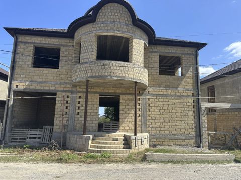 Satılır obyekt 900 m² — Quba