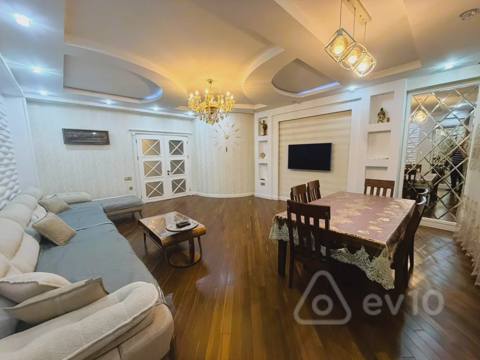 4 otaqlı mənzil, 200 m², Xocali prospekti — kirayə — Mamed