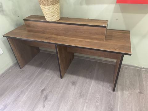 İki səviyyəli vitrin/komod masası - Material: Mdf/ldsp ağac — Bakı