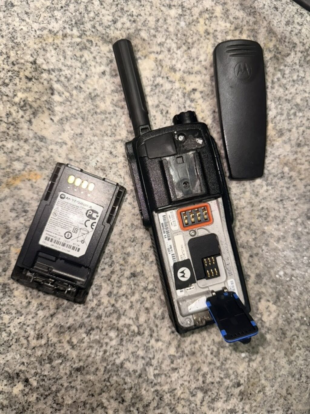 Motorola rəng - Qara, Düyməli — Motorola, Bakı (6)