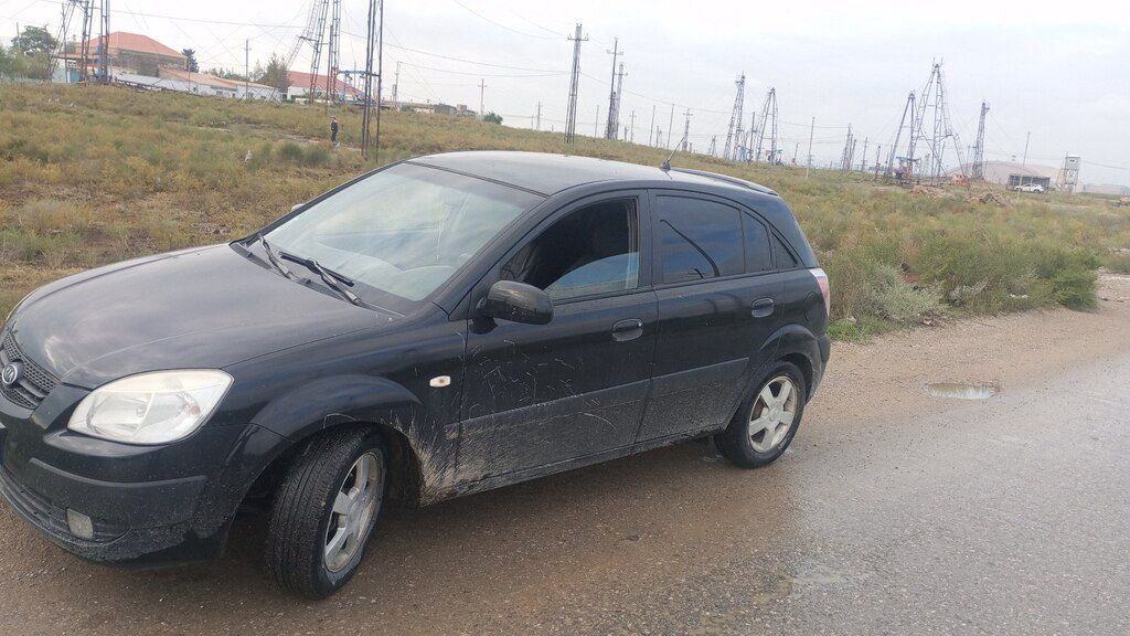 Kia Rio, 1.4 L, 2006 il, 300 000 km 05-BH-785 — Avtomobillər, Bakı (4)