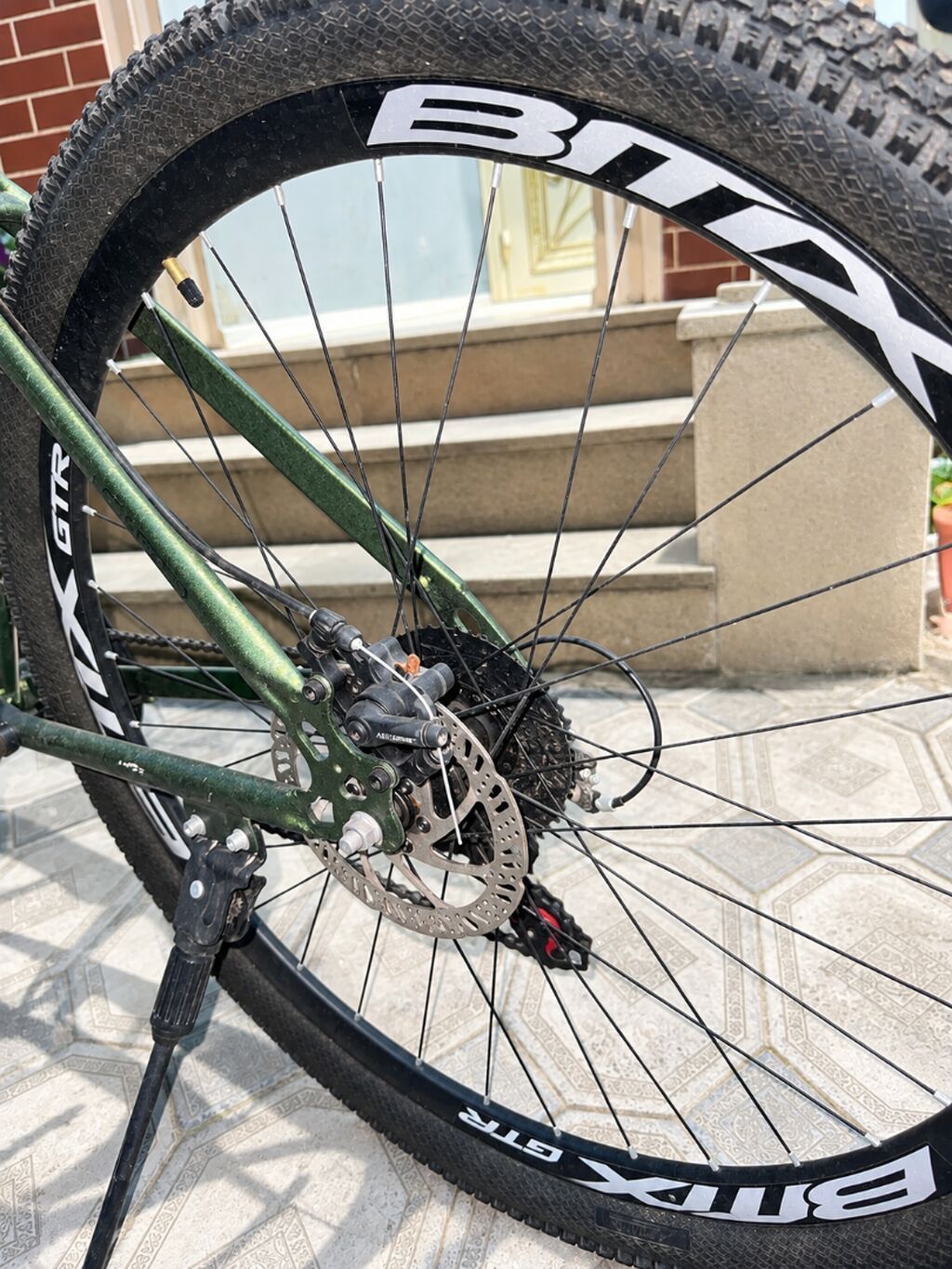 Velosiped cox az surulub deyisilen hec bir zapcasti yoxdu hamisi — Yol velosipedləri, Bakı (7)