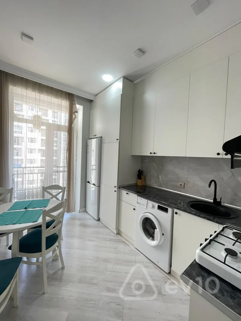 2 otaqlı mənzil, 70 m², Nazım Hikmət — kirayə — Mənzil, Bakı (5)