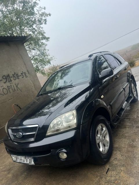 Kia Sorento, 2.5 L, 2005 il, 330 000 km — Lerik