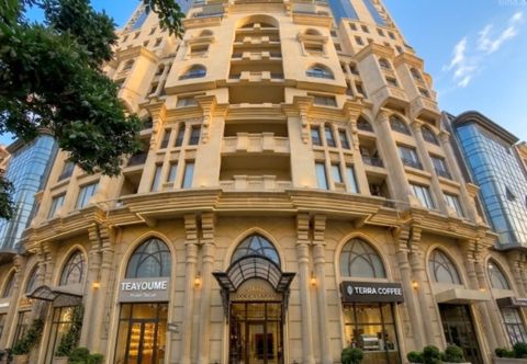 Satılır 4 otaqlı yeni tikili 285 m² — Bakı