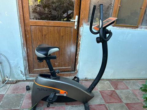 Ev üçün fitnes avadanlıqları dəsti - Qaçış trenajoru: Elektrikli — 180 ₼ · Bakı · Koşu simulyatorları Ev üçün fitnes avadanlıqları dəsti - Qaçış trenajoru: Elektrikli — Bakı
