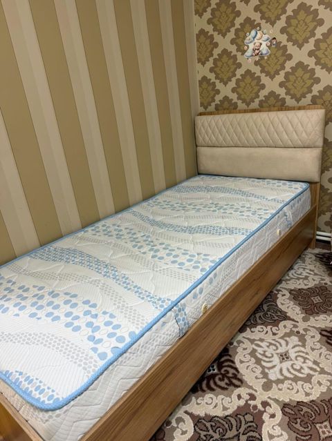 *ZB* *Madeyradan alınıb matras daxil 170 azn* .Ünvan Nərimanov E — 170 ₼ · Bakı · Yataqlar *ZB* *Madeyradan alınıb matras daxil 170 azn* .Ünvan Nərimanov E — Bakı