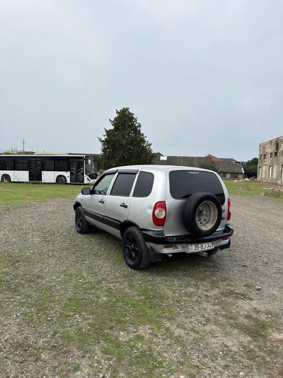Chevrolet Niva, 1.7 L, 2005 il, 123 480 km 35-BJ-349 — Avtomobillər, Qazax (6)