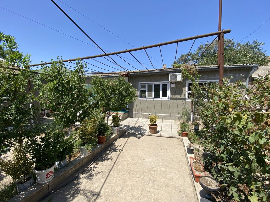 Satılır 4 otaqlı həyət evi/bağ evi 140 m² — Ev, villa, Bakı (2)