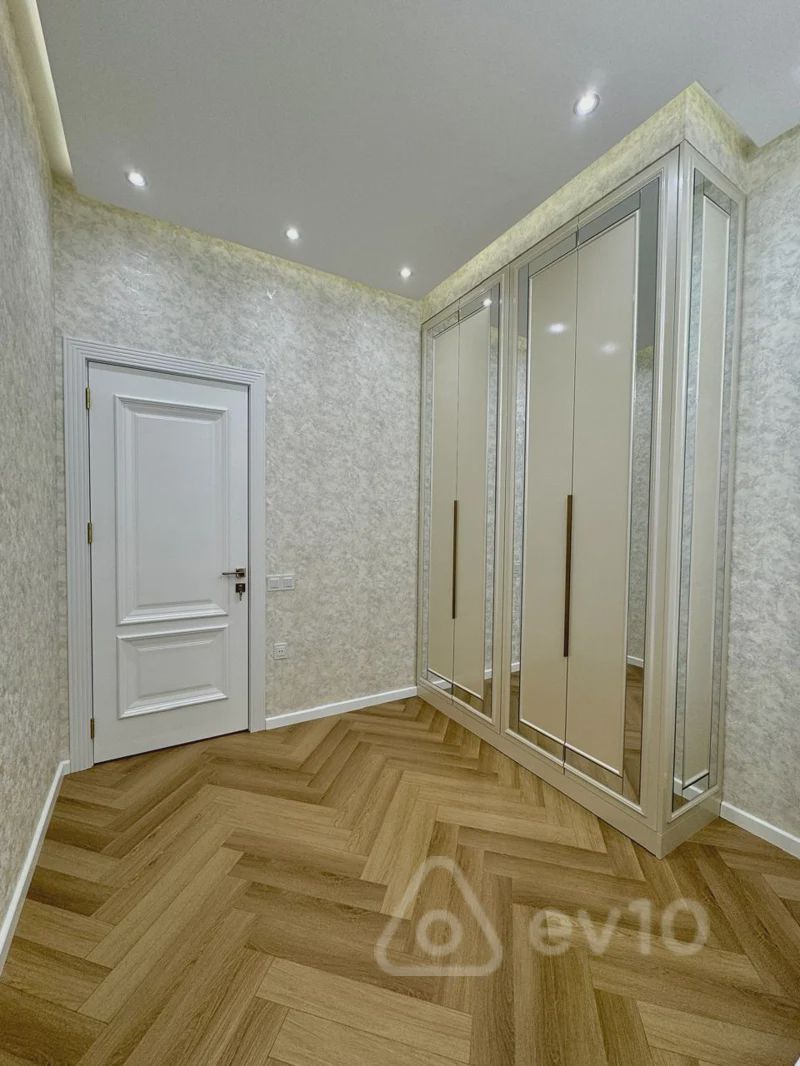 For sale: 3-room apartment (new building), 110 m² — Mənzil, Bakı (10)