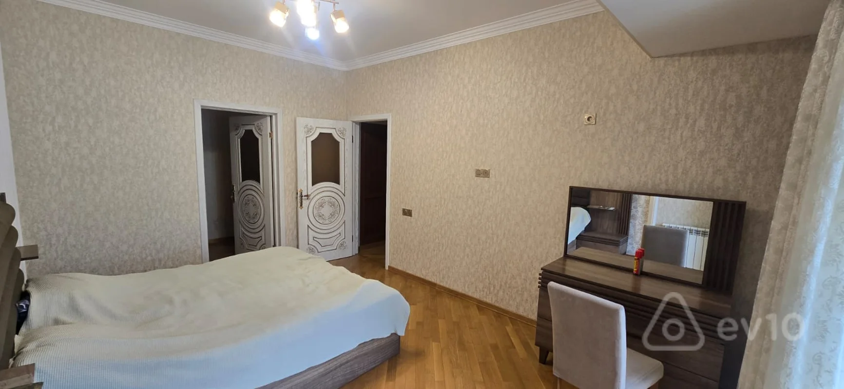 2 otaqlı mənzil, 95 m², Afiyəddin Cəlilov küç. — kirayə — 1 500 ₼ · Bakı · Mənzil 2 otaqlı mənzil, 95 m², Afiyəddin Cəlilov küç. — kirayə — Bakı