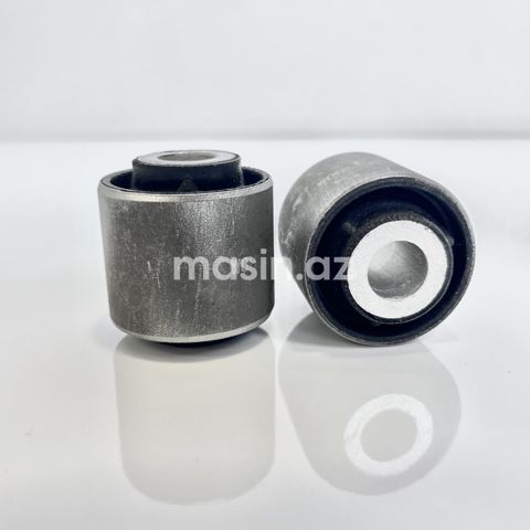 Mercedes W124 - Arxa rezin metal oynağı — 4 ₼ · Bakı · Ehtiyat hissələri Mercedes W124 - Arxa rezin metal oynağı — Bakı