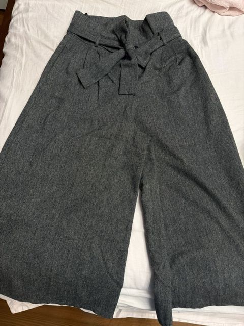 Qadın şalvarı – geniş kəsimli culotte - Rəng: tünd boz, melanj — 10 ₼ · Bakı, Nərimanov · Şalvar Qadın şalvarı – geniş kəsimli culotte - Rəng: tünd boz, melanj — Bakı