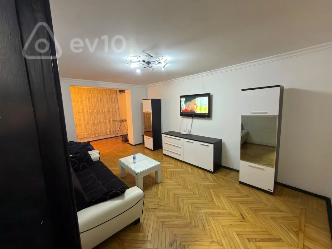 2 otaqlı mənzil, 50 m², 8 noyabr prospekti — kirayə — 800 ₼ · Bakı · Mənzil 2 otaqlı mənzil, 50 m², 8 noyabr prospekti — kirayə — Bakı