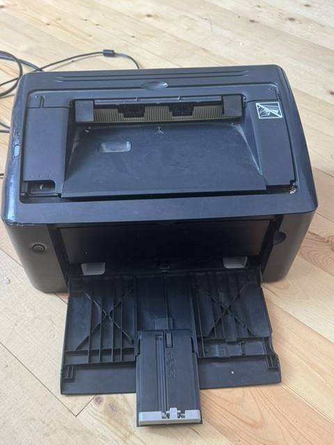 Kompakt lazer printer - Qara rəngdə, masaüstü format - Sürətli mono — Xırdalan