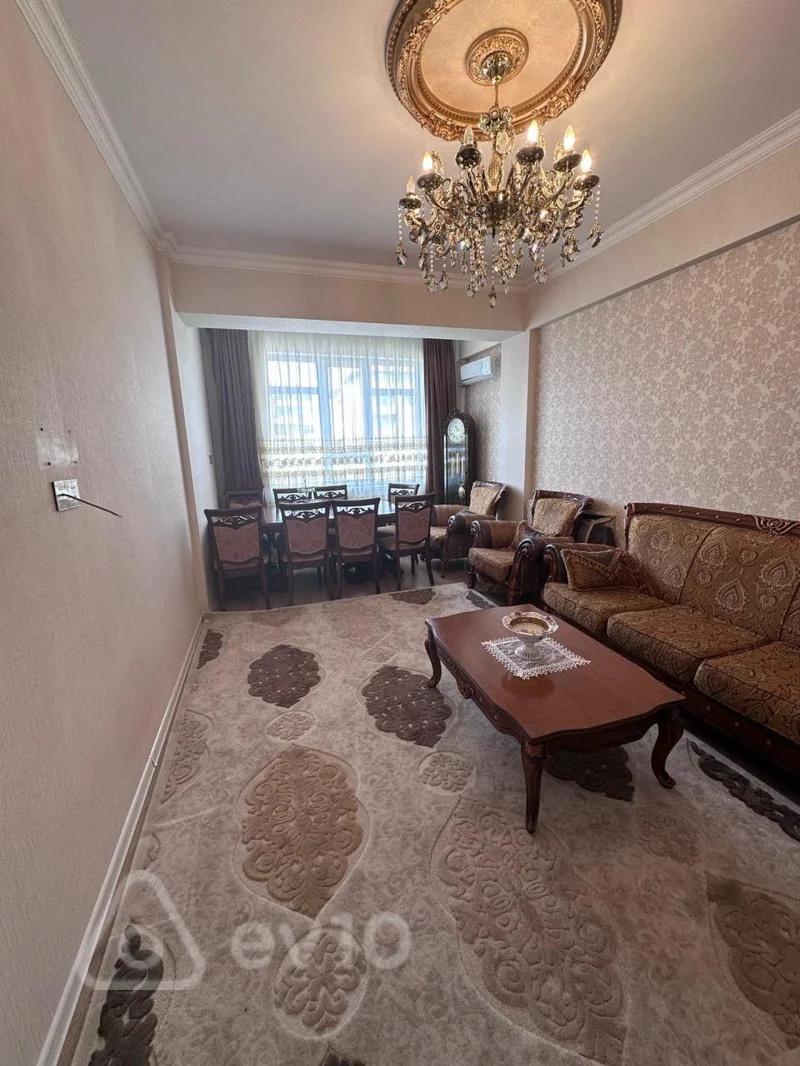 2 otaqlı mənzil, 80 m², Bakı, Əsəd Əhmədov küçəsi. — kirayə — ბინა