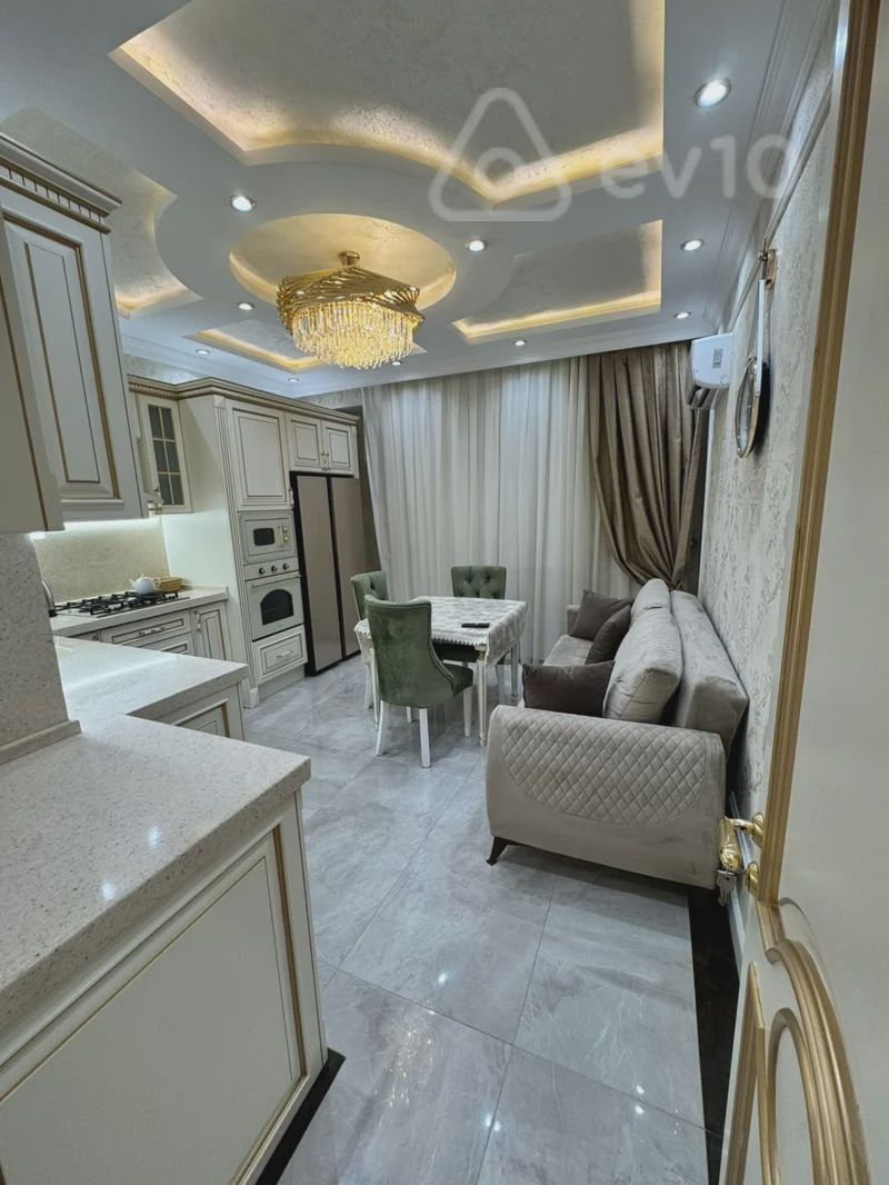 For rent: 3-room apartment (new building), 148 m² — Mənzil, Bakı (11)