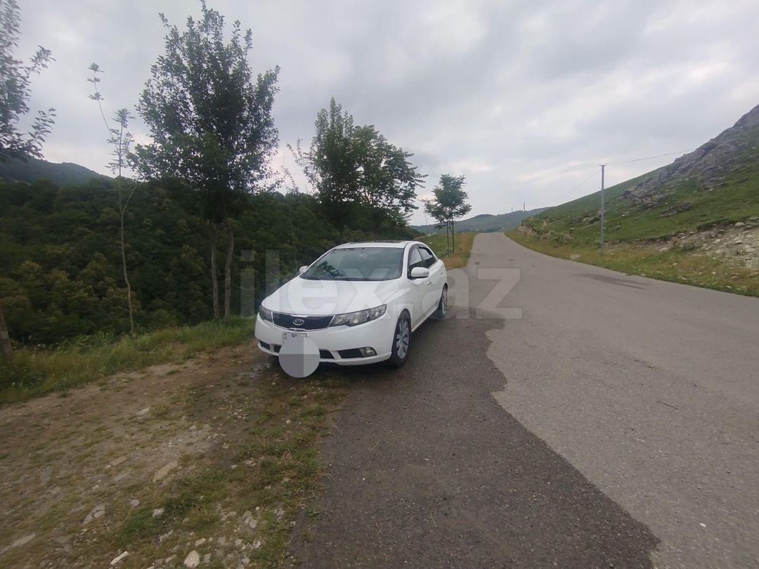 2010 Kia Cerato, 2.0 L, 2010, 325,000 km — Avtomobillər, Bakı (4)