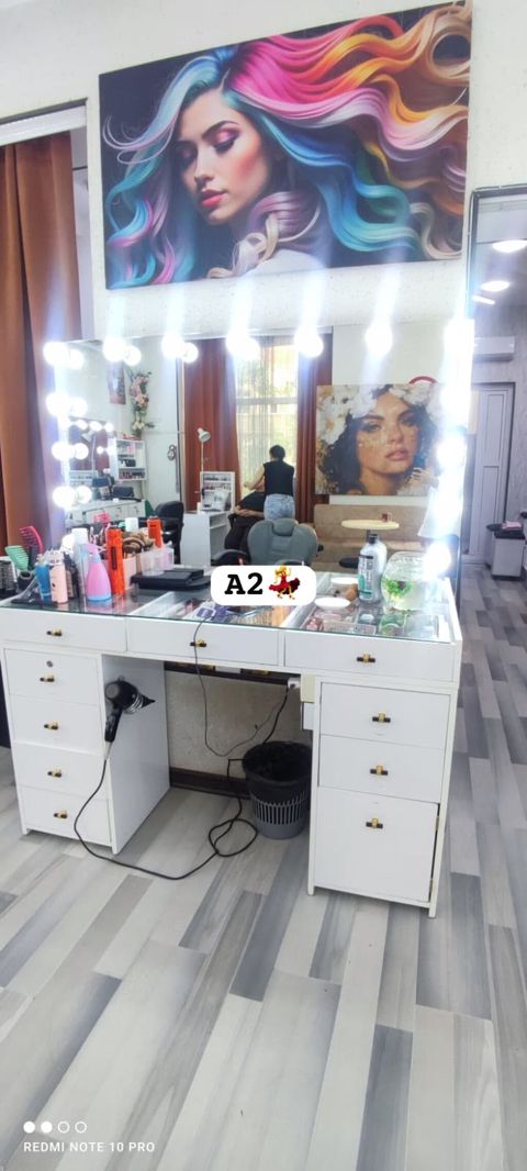 Aynur 2 Salon güzgüsü Qiymət 270 azn Ünvan nərmanov 443 — 270 ₼ · Digah · Salon mebeli Aynur 2 Salon güzgüsü Qiymət 270 azn Ünvan nərmanov 443 — Digah