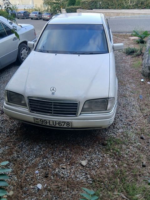 Mercedes C 220, 2.2 L, 1993 il, 425 177 km — 6 500 ₼ · Bakı · Avtomobillər Mercedes C 220, 2.2 L, 1993 il, 425 177 km — Bakı
