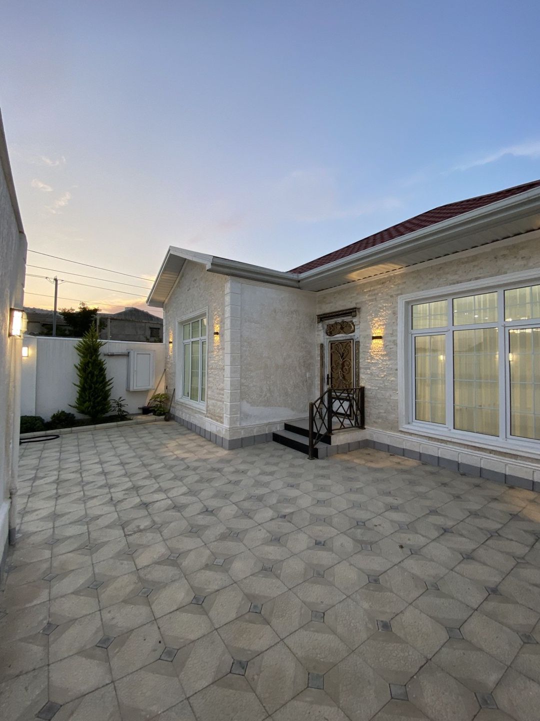 Satılır 4 otaqlı həyət evi/bağ evi 140 m² — Ev, villa, Bakı (2)