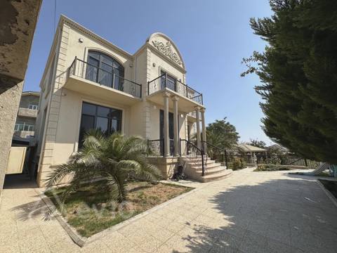 4 otaqlı həyət evi, 250 m², 5 min away from H. Aliyev mosque — kirayə — 4 000 ₼ · Bakı · Ev, villa 4 otaqlı həyət evi, 250 m², 5 min away from H. Aliyev mosque — kirayə — Bakı