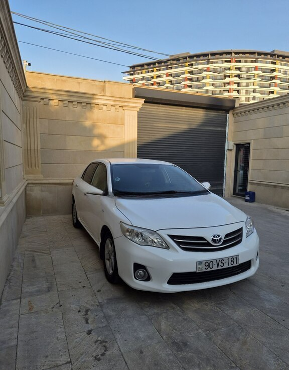 Toyota Corolla, 2013 il, 223000 km, 1.8 L — Bakı