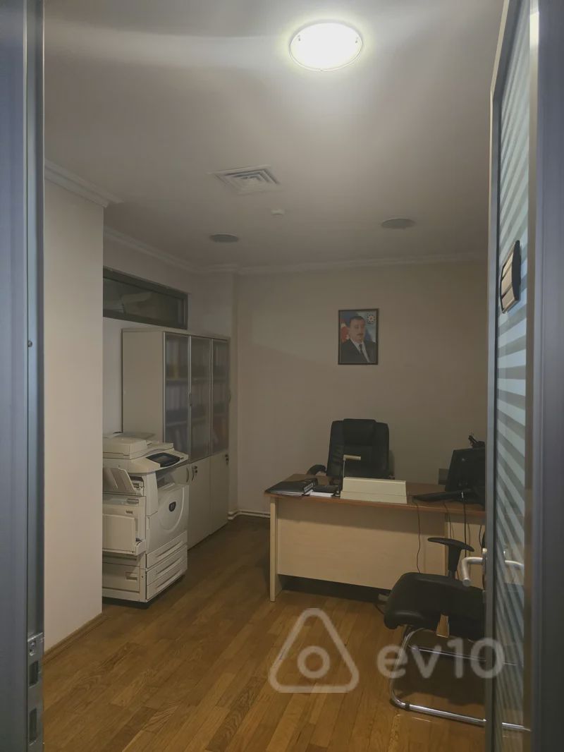 Obyekt, 676 m², Süleyman Rüstəm küc — Əmlak, Bakı (12)